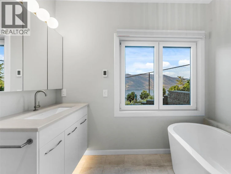 604 N Clifton Road, Kelowna, BC, V1V 0B7 - 48