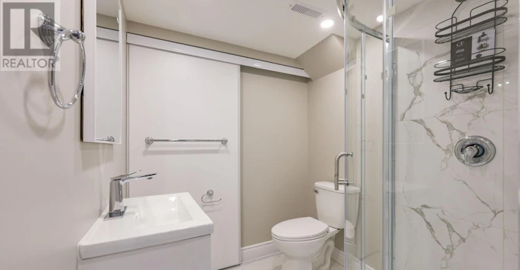 B-LOWER 96 Level Highgate Drive, Hamilton, ON, L8J 0C2 - 16