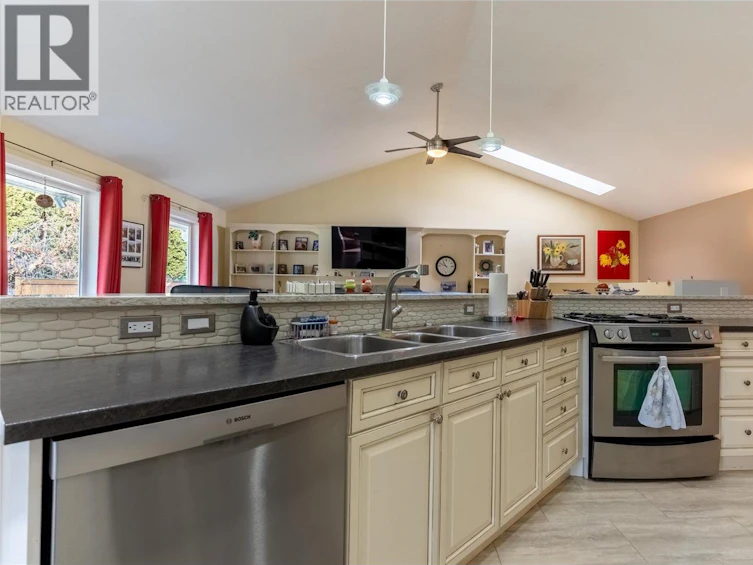 1435 Pine Avenue, Ashcroft, BC, V0K 1A0 - 13