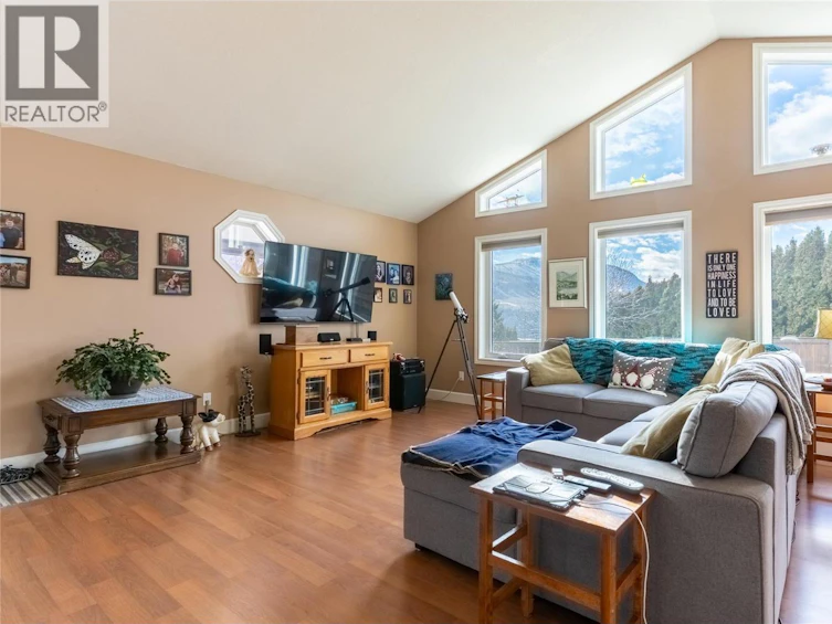 1435 Pine Avenue, Ashcroft, BC, V0K 1A0 - 6