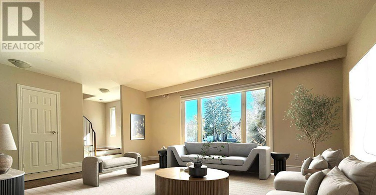 MAIN-976 Timmins Gardens, Pickering, ON, L1W 2L2 - 2