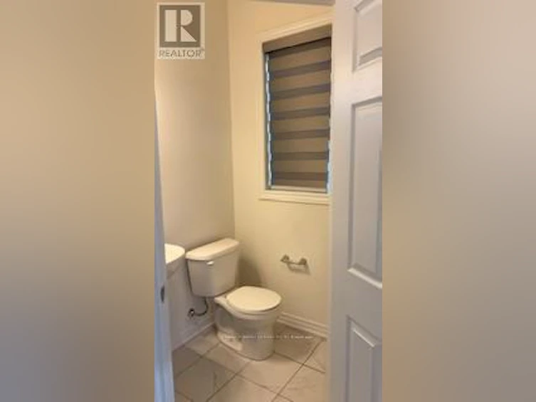68 Air Dancer Crescent, Oshawa, ON, L1L 0V3 - 5