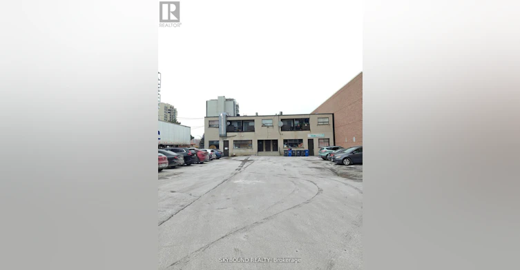 9-492 Kerr Street, Oakville, ON, L6K 3C5 - 2
