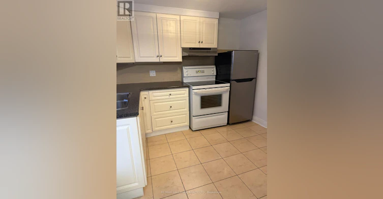 2ND FLOOR-160 Welland Avenue, St. Catharines, ON, L2R 2N6 - 2