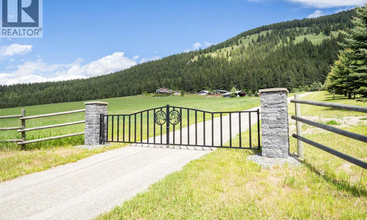 705 Creighton Valley Road
