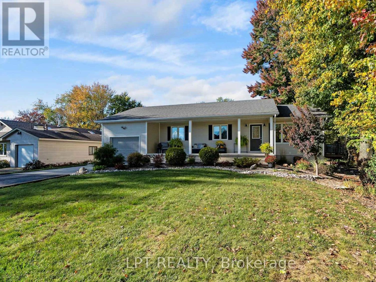 8336 Burwell Road, Lambton Shores, ON, N0M 1T0 - 8
