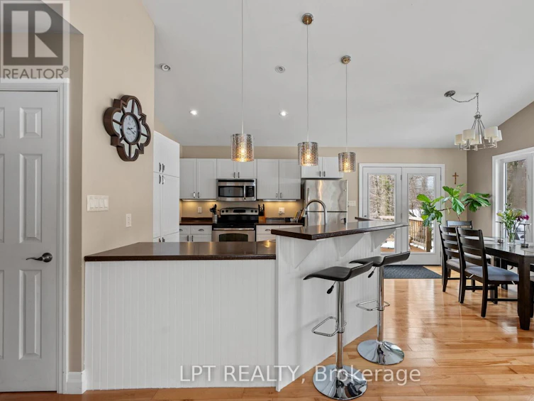 8336 Burwell Road, Lambton Shores, ON, N0M 1T0 - 14