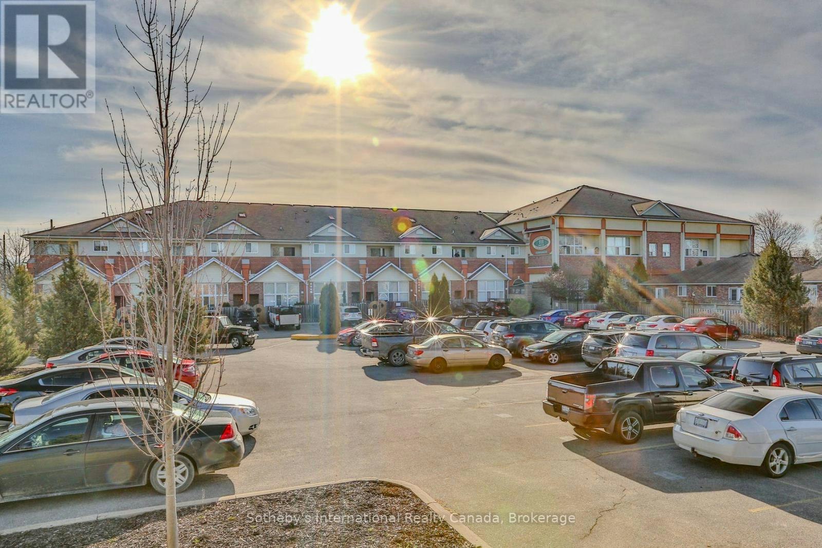 213-111 Grey Street, Brantford, ON, N3S 4V8