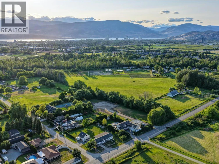 3558 Spiers Road, Kelowna, BC, V1W 4A8 - 69
