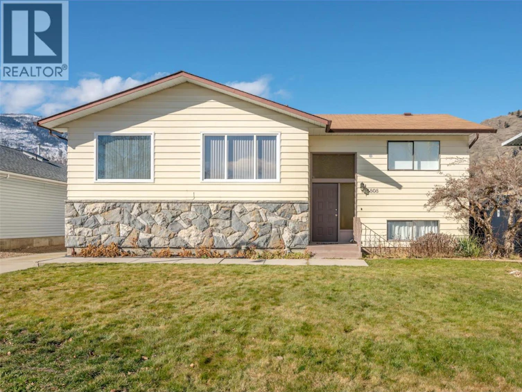 5808 Columbia Street, Oliver, BC, V0H 1T0