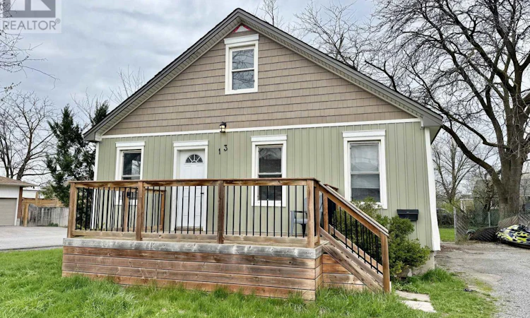 13 Rockwood Avenue