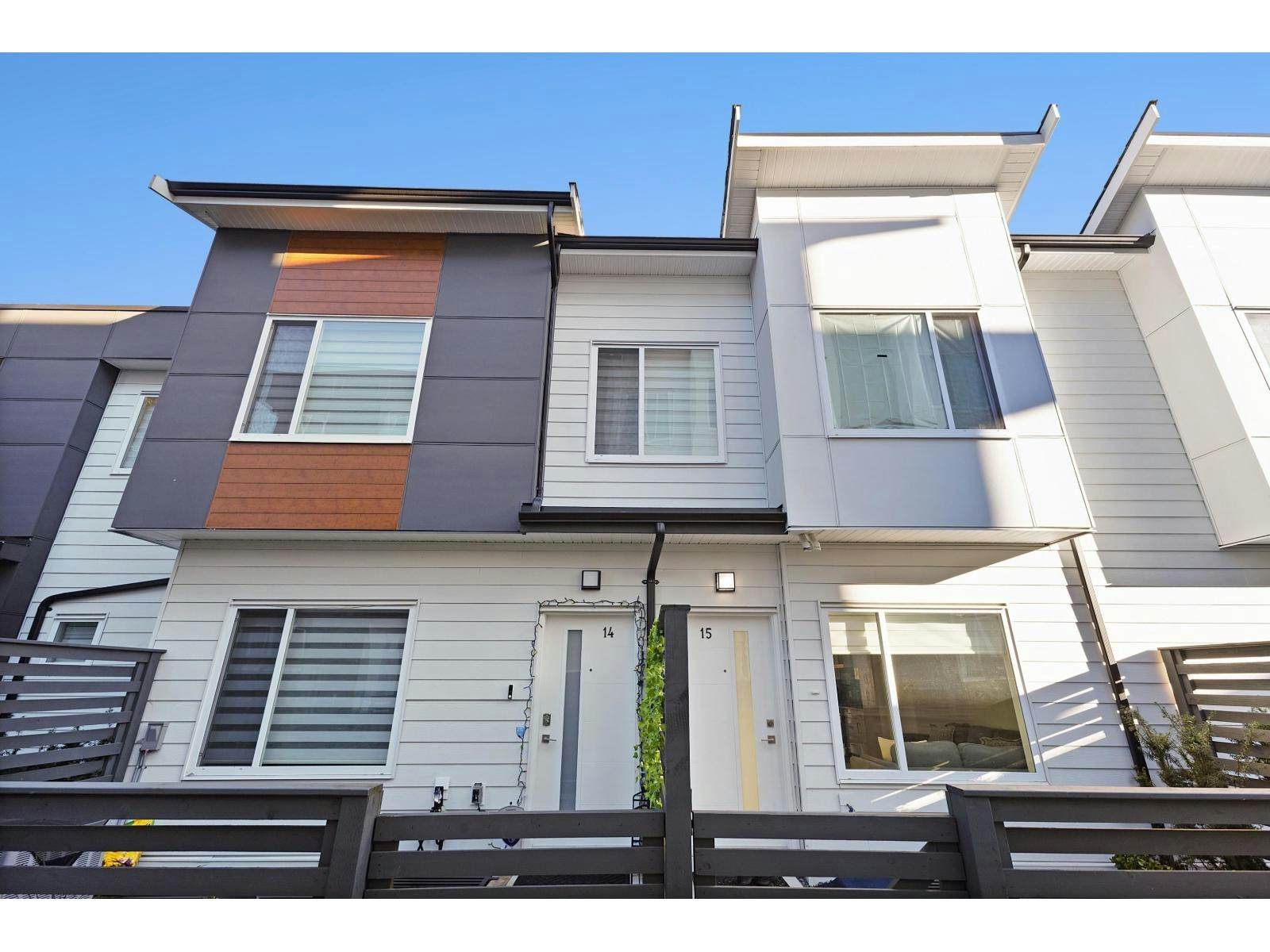 15-9652 162a Street, Surrey, BC, V4N 2E4