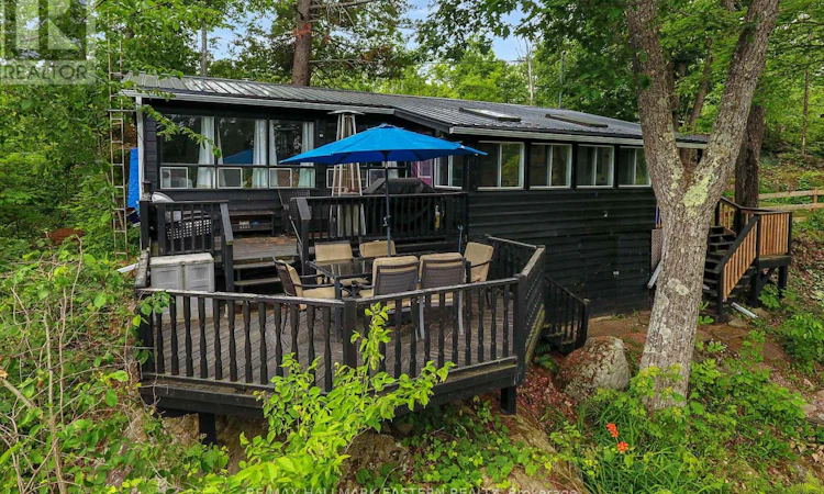 2335 Lakeside Road