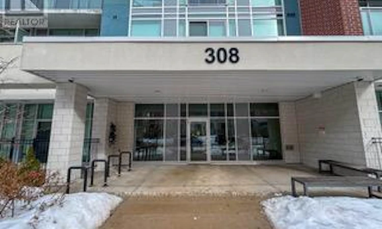 312-308 Lester Street N