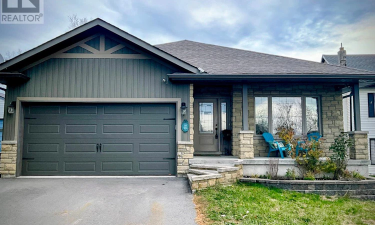354 Riverside Parkway