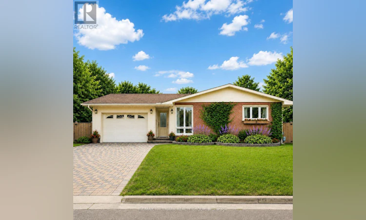 2036 Kings Grove Crescent