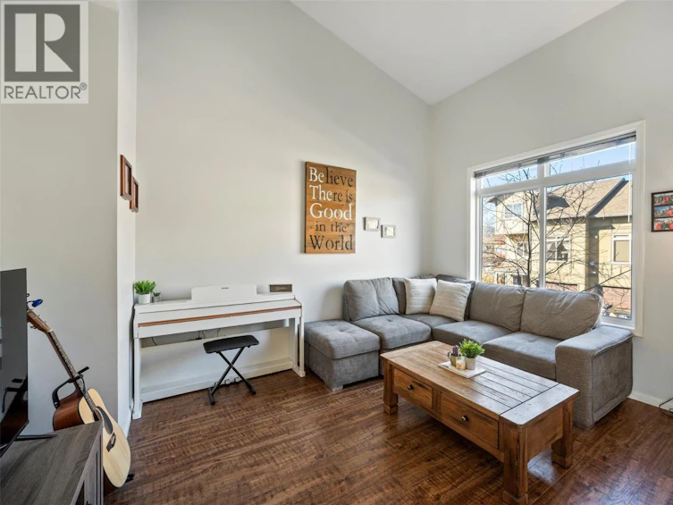 132-48 Galt Avenue, Penticton, BC, V2A 9C3 - 2
