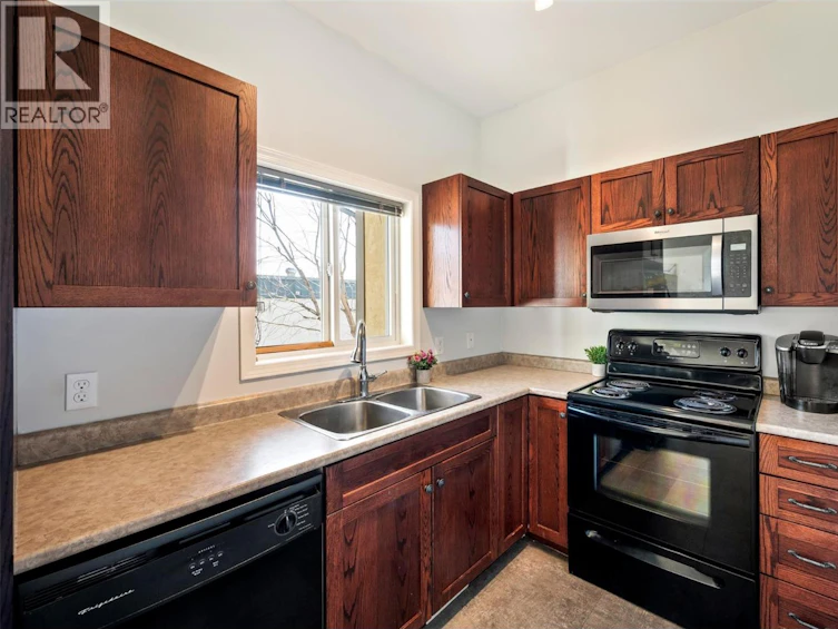 132-48 Galt Avenue, Penticton, BC, V2A 9C3 - 13
