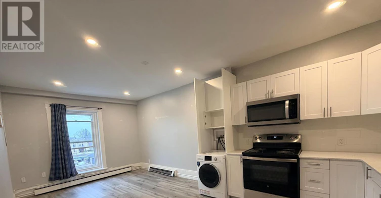 14-268 Talbot Street, St. Thomas, ON, N5P 1B4 - 2
