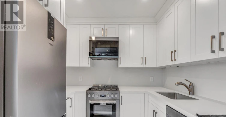 3RD FLOOR-5 Killarney Road, Toronto, ON, M5P 1L7 - 14