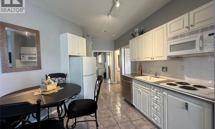 2006B-5052 Riverview Road
