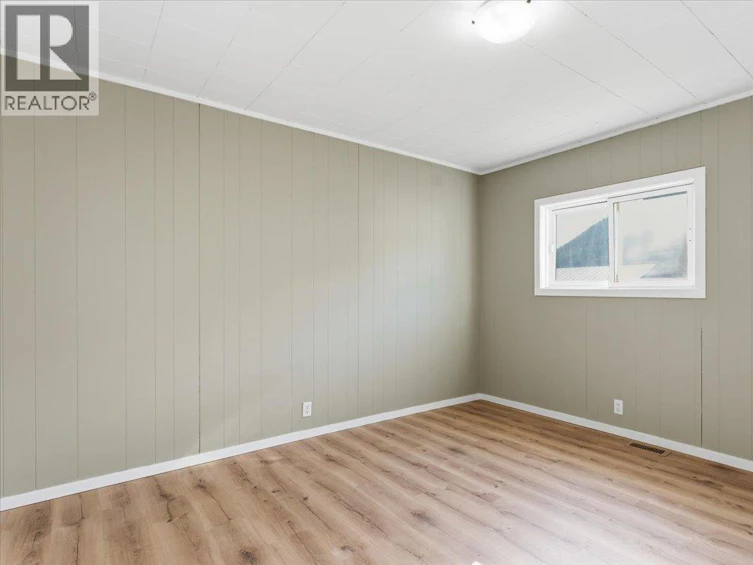 5783 Tuktakamin Road, Falkland, BC, V0E 1W0 - 16