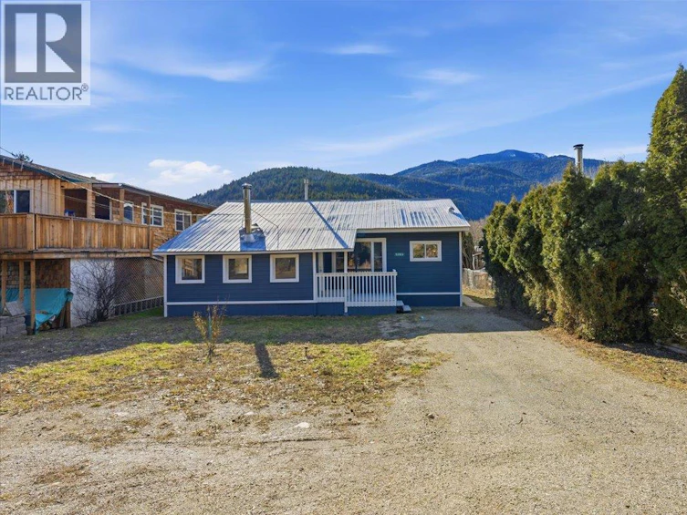 5783 Tuktakamin Road, Falkland, BC, V0E 1W0 - 31