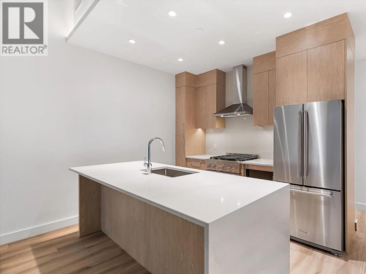 3071 Abbott Street, Kelowna, BC, V1Y 0P3 - 3