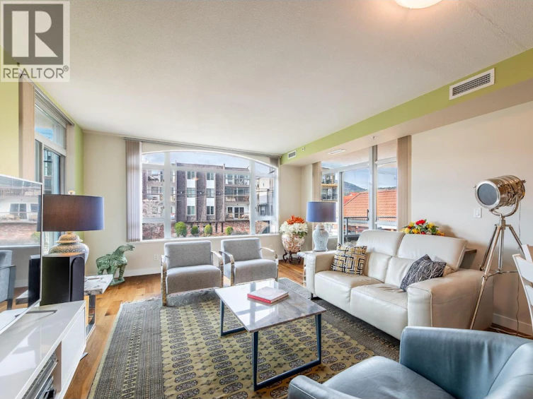 203-160 W Lakeshore Drive, Penticton, BC, V2A 9C2 - 6