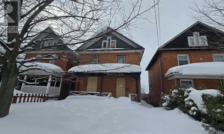 139 Albert Street E