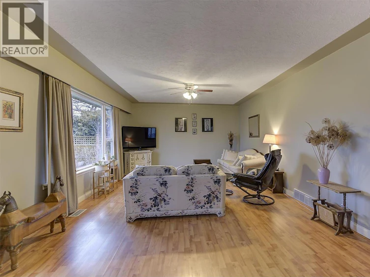 1122 Stockwell Avenue, Kelowna, BC, V1Y 6W6 - 6