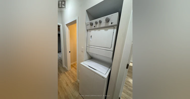 5759 Robinson Street, Niagara Falls, ON, L2G 2B3 - 3