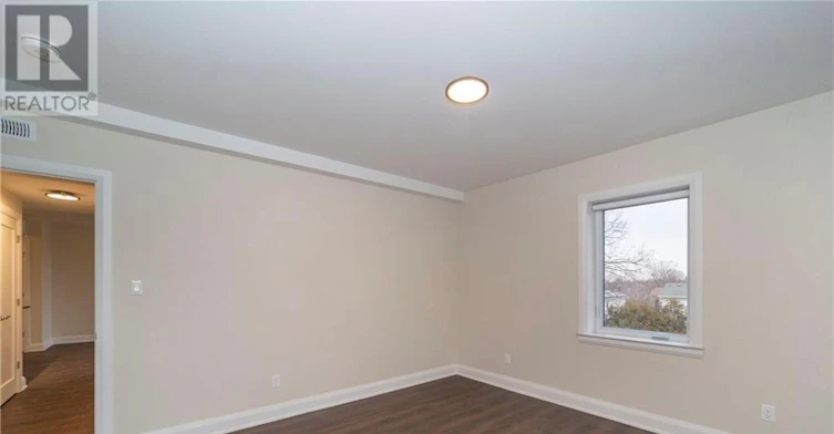 204-33 Maple Grove Road, Ottawa, ON, K2L 2S7 - 11