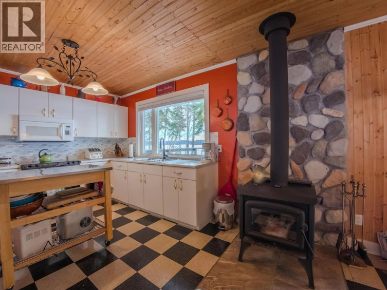 5780 Timothy Lake Road, 100 Mile House, BC, V0K 1T0 - 21