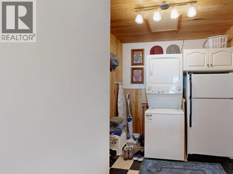 5780 Timothy Lake Road, 100 Mile House, BC, V0K 1T0 - 36