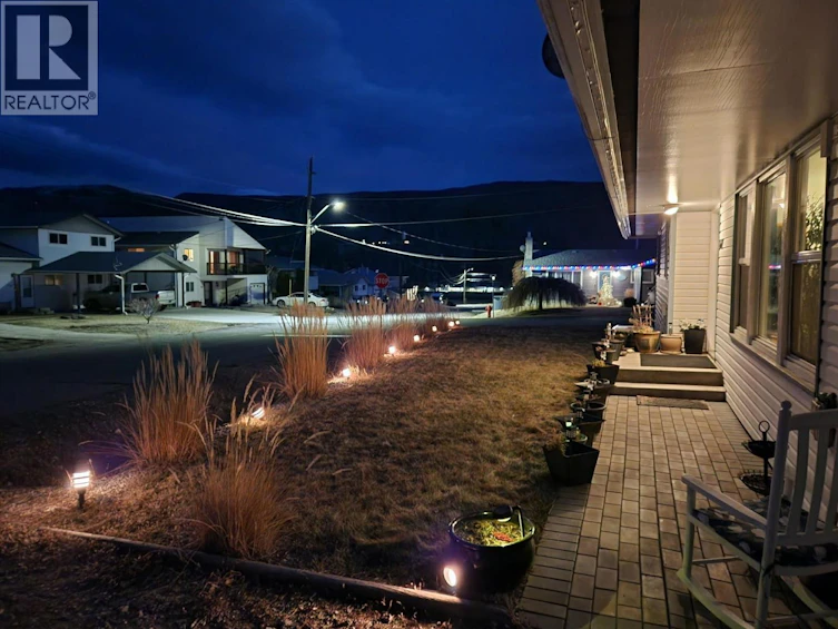 611 Pine Street, Ashcroft, BC, V0K 1A0 - 2