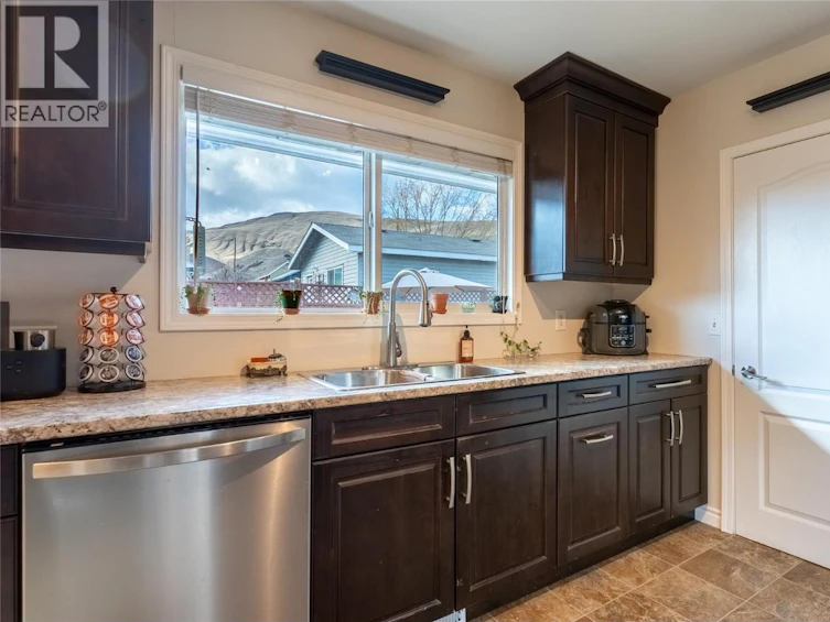 611 Pine Street, Ashcroft, BC, V0K 1A0 - 14