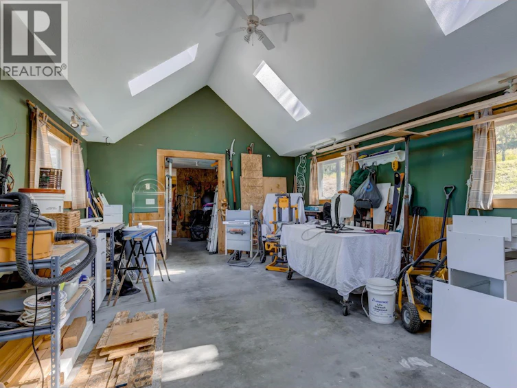 10987 Hare Road, Lake Country, BC, V4V 2H6 - 37