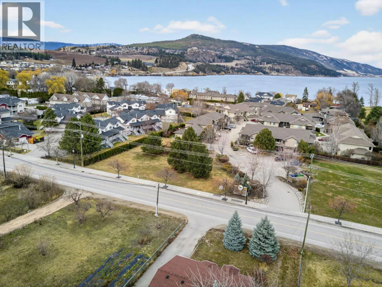 3318 Woodsdale Road, Lake Country, BC, V4V 1X6 - 2