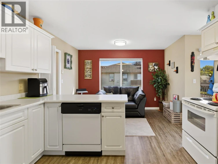 14-171 NW Beatty Avenue, Salmon Arm, BC, V1E 2W4 - 9