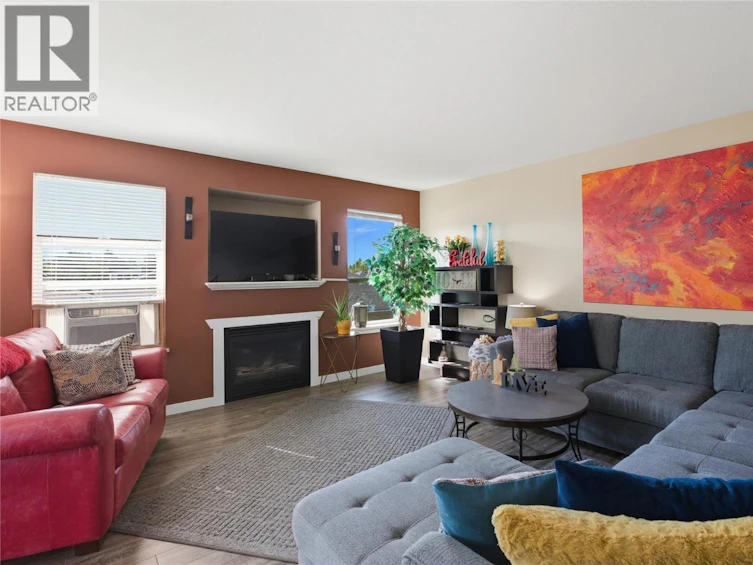 14-171 NW Beatty Avenue, Salmon Arm, BC, V1E 2W4