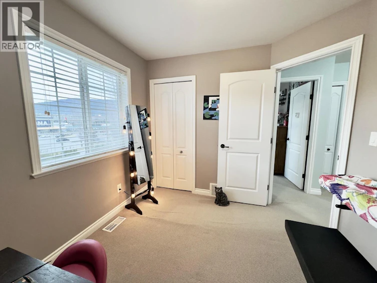 114-340 Hastings Avenue, Penticton, BC, V2A 9B9 - 32