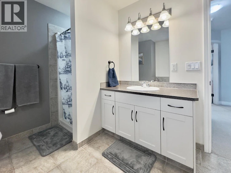 114-340 Hastings Avenue, Penticton, BC, V2A 9B9 - 29