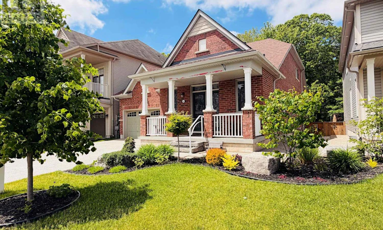 8541 Sweet Chestnut Drive