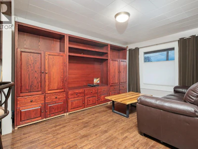 2808 45 Avenue - 4