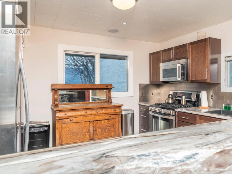 2808 45 Avenue, Vernon, BC, V1T 3N4 - 9