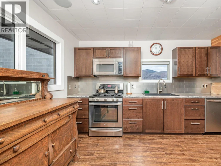 2808 45 Avenue, Vernon, BC, V1T 3N4 - 7