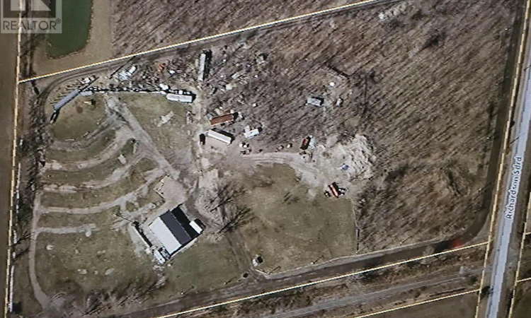 4625 Richardson Side Road