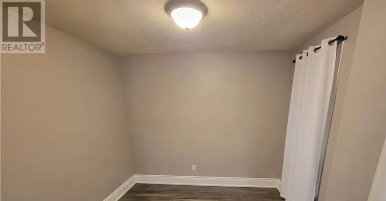 27 Belmont Avenue, Hamilton, ON, L8L 7L9 - 10