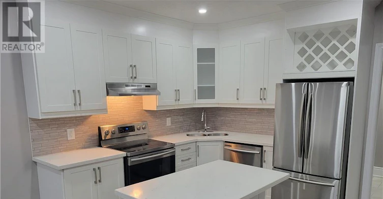 27 Belmont Avenue, Hamilton, ON, L8L 7L9 - 4